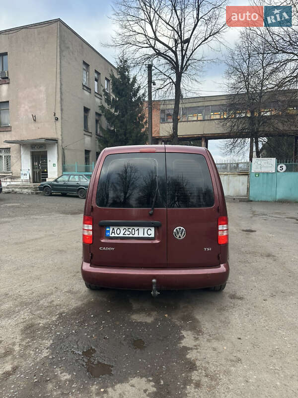 Минивэн Volkswagen Caddy 2011 в Мукачево