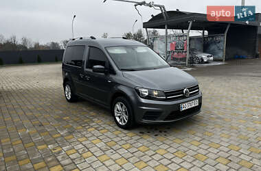 Мінівен Volkswagen Caddy 2015 в Іршаві