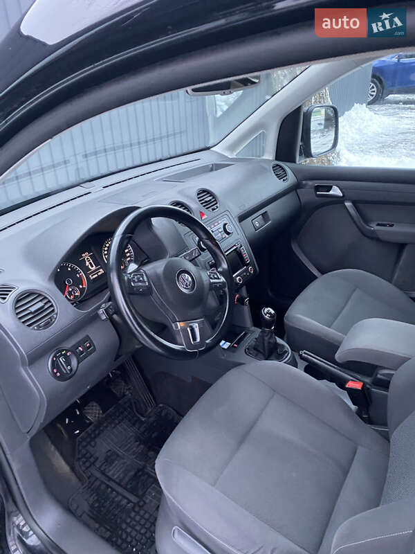 Минивэн Volkswagen Caddy 2013 в Полтаве