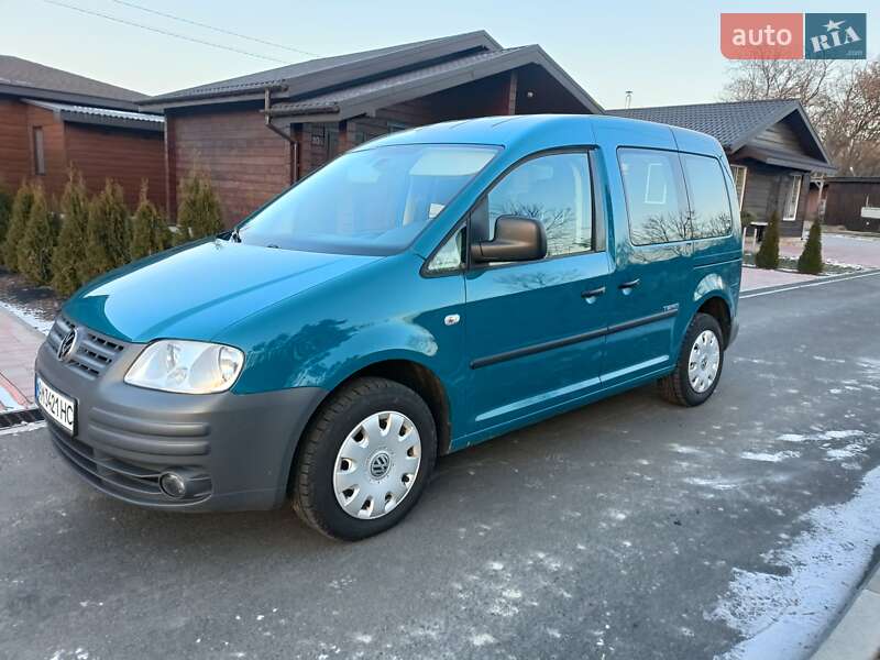 Мінівен Volkswagen Caddy 2010 в Смілі