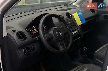 Мінівен Volkswagen Caddy 2013 в Києві