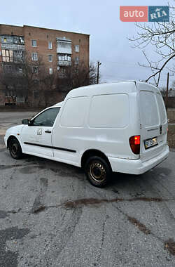 Грузовой фургон Volkswagen Caddy 2003 в Пирятине