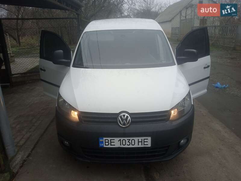 Грузовой фургон Volkswagen Caddy 2011 в Новом Буге