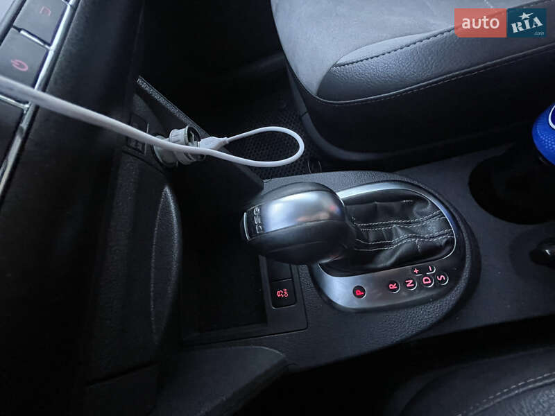 Минивэн Volkswagen Caddy 2012 в Сарнах