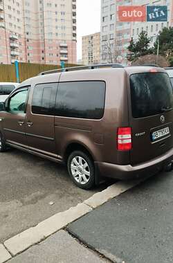 Мінівен Volkswagen Caddy 2011 в Липовці