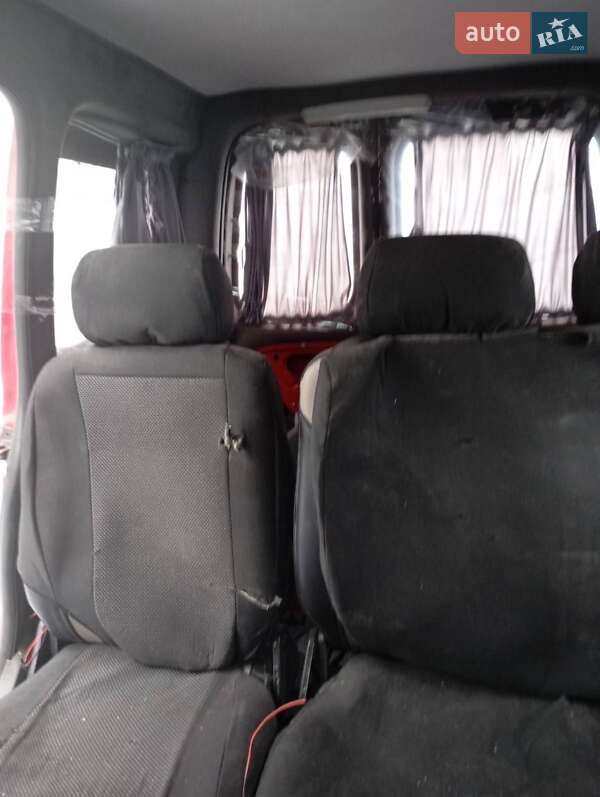 Минивэн Volkswagen Caddy 2004 в Середине-Буде