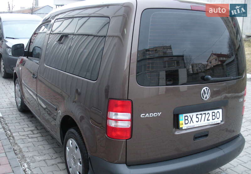 Минивэн Volkswagen Caddy 2011 в Шепетовке