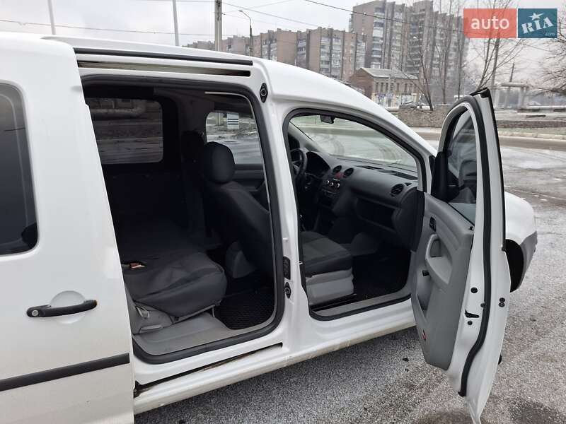 Минивэн Volkswagen Caddy 2009 в Харькове