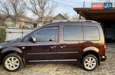 Мінівен Volkswagen Caddy 2013 в Чернівцях