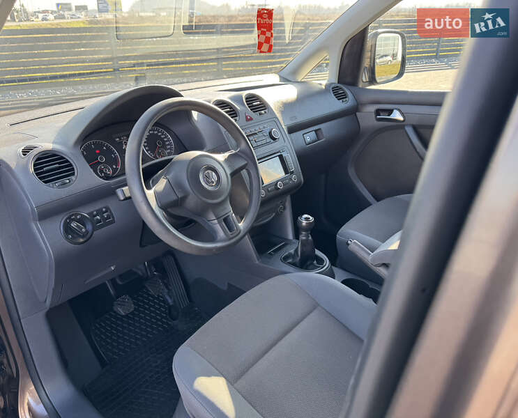 Мінівен Volkswagen Caddy 2012 в Мукачевому