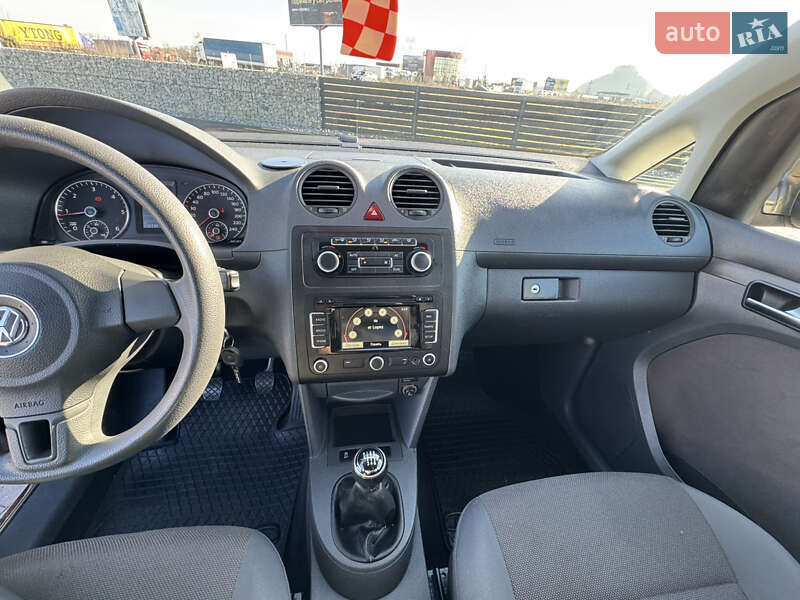 Мінівен Volkswagen Caddy 2012 в Мукачевому