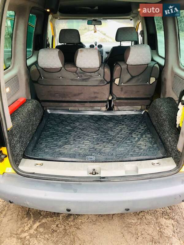 Минивэн Volkswagen Caddy 2005 в Кременчуге