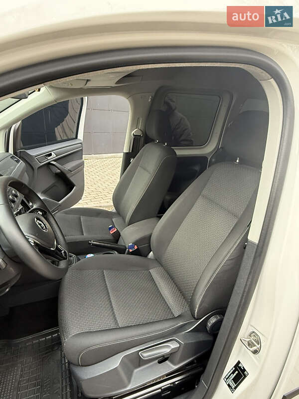 Мінівен Volkswagen Caddy 2016 в Слов'янську