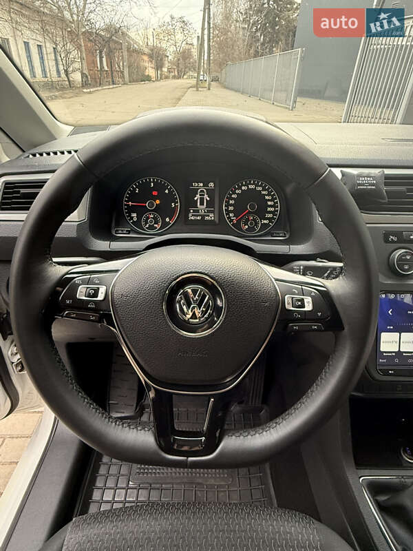 Мінівен Volkswagen Caddy 2016 в Слов'янську