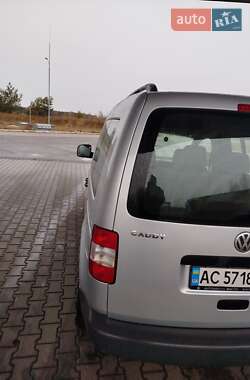 Мінівен Volkswagen Caddy 2010 в Вараші