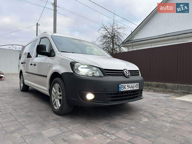 Грузопассажирский фургон Volkswagen Caddy 2013 в Костополе