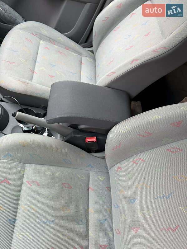 Минивэн Volkswagen Caddy 2009 в Виннице фото 4 Минивэн Volkswagen Caddy 2009 в Виннице