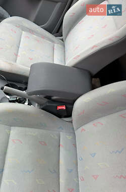 Минивэн Volkswagen Caddy 2009 в 