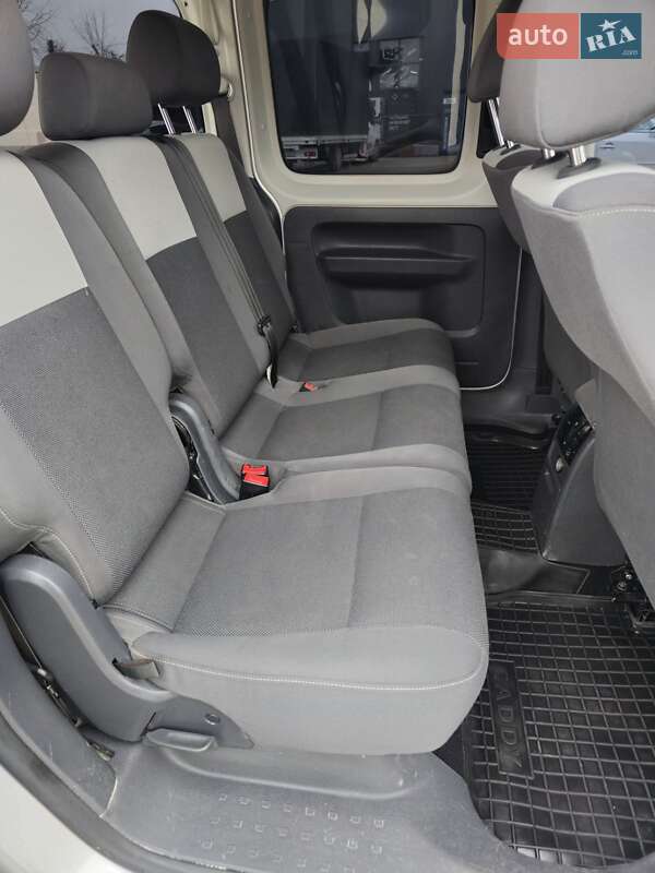 Минивэн Volkswagen Caddy 2014 в Киеве фото 11 Минивэн Volkswagen Caddy 2014 в Киеве