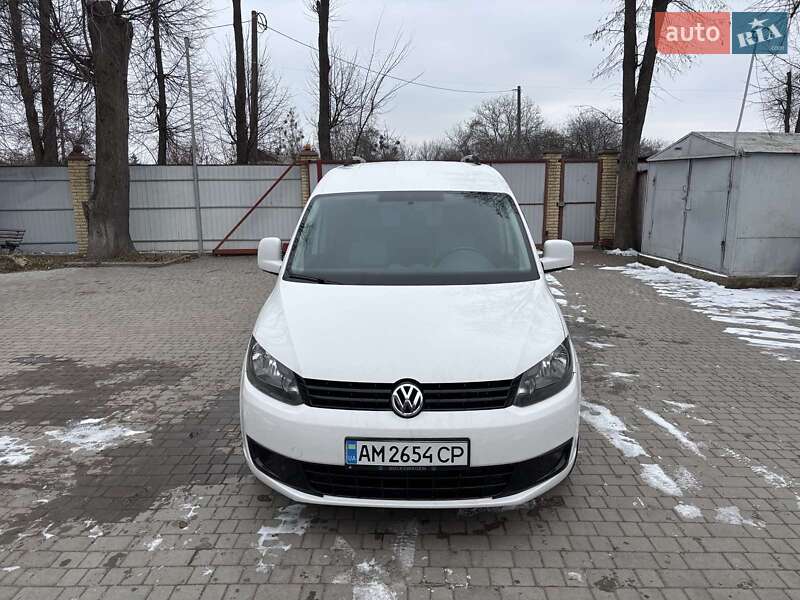 Мінівен Volkswagen Caddy 2013 в Коростені