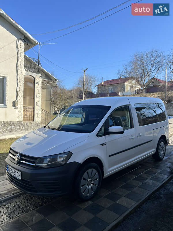 Мінівен Volkswagen Caddy 2015 в Кіцмані