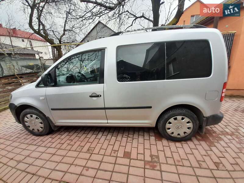 Volkswagen Caddy 2011