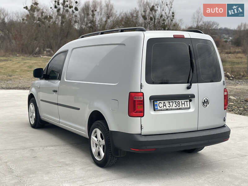 Вантажний фургон Volkswagen Caddy 2015 в Черкасах