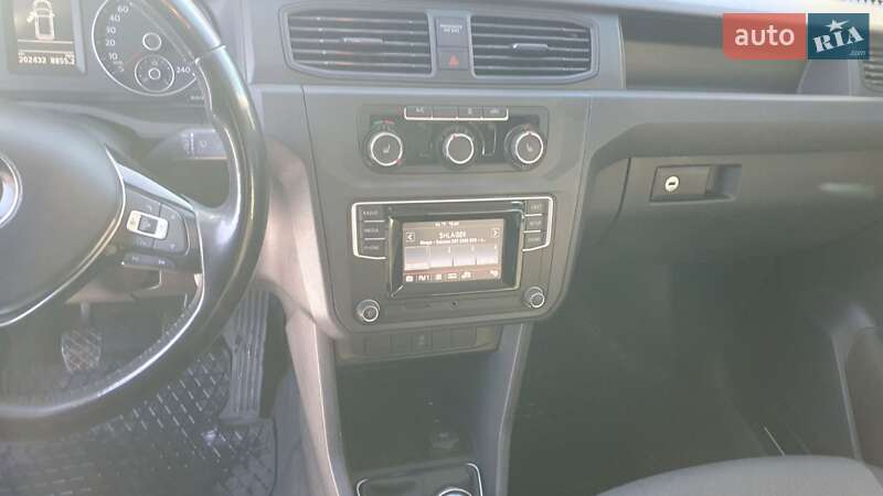 Грузовой фургон Volkswagen Caddy 2017 в Славуте