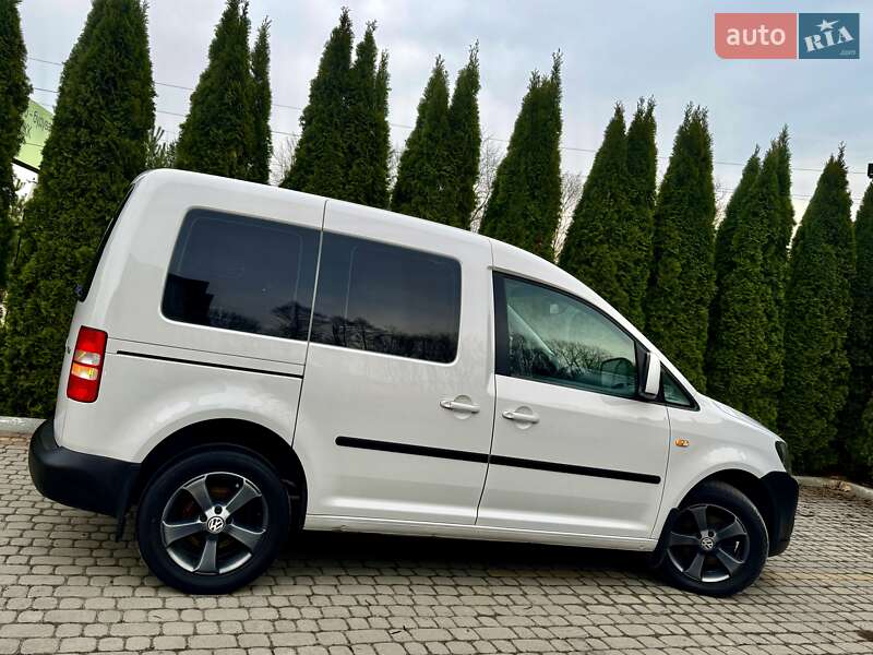Минивэн Volkswagen Caddy 2015 в Трускавце