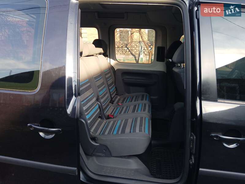 Минивэн Volkswagen Caddy 2011 в Никополе