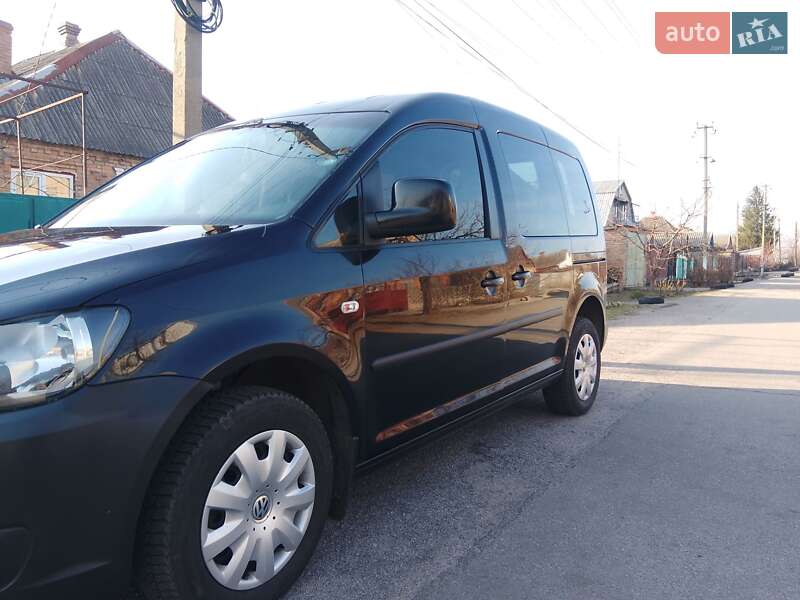Минивэн Volkswagen Caddy 2011 в Никополе