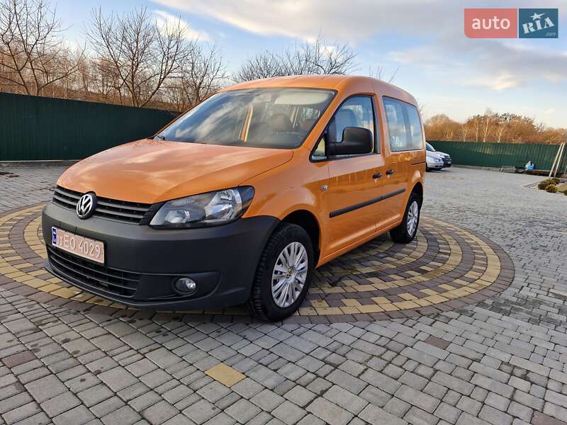 Мінівен Volkswagen Caddy 2014 в Хмельницькому