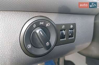 Минивэн Volkswagen Caddy 2010 в 