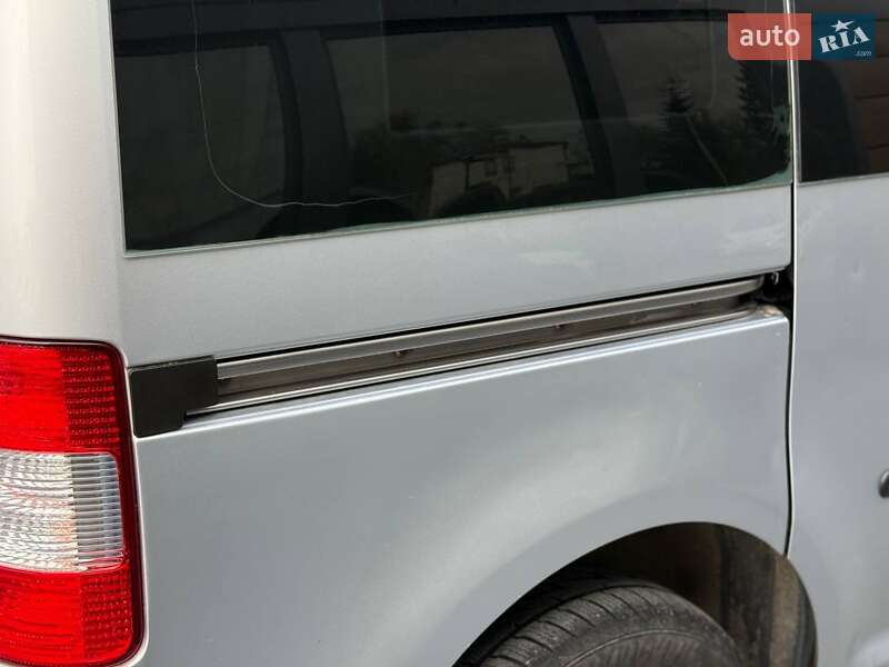Мінівен Volkswagen Caddy 2010 в Рівному