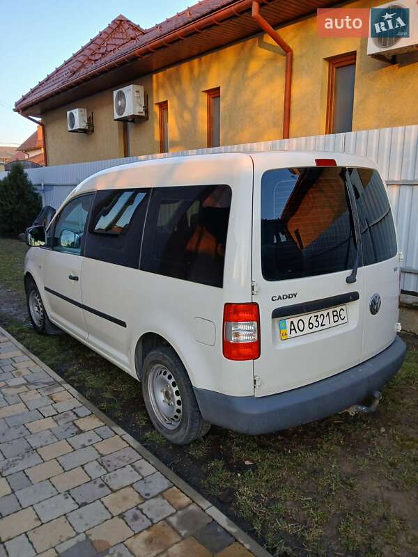 Минивэн Volkswagen Caddy 2007 в Ужгороде