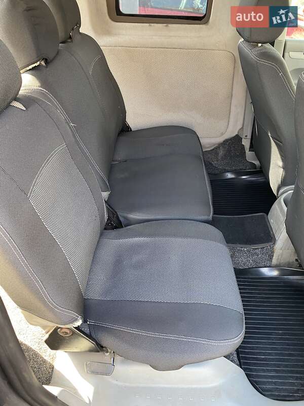 Минивэн Volkswagen Caddy 2006 в Киеве