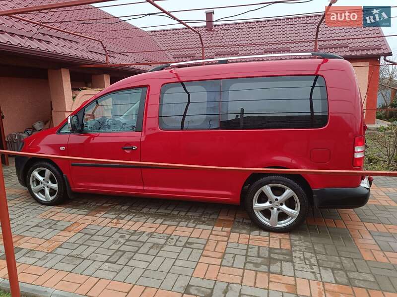 Мінівен Volkswagen Caddy 2011 в Ізмаїлі