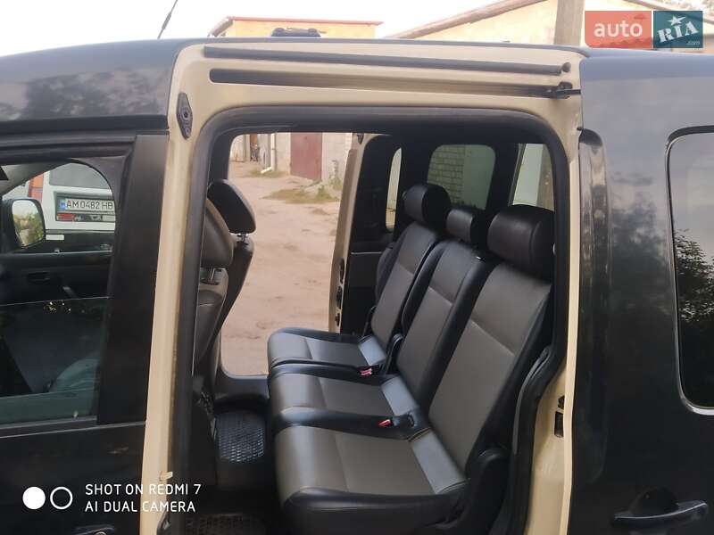 Мінівен Volkswagen Caddy 2011 в Бердичеві