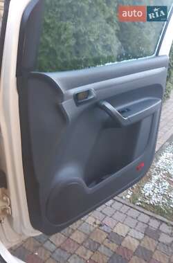 Грузовой фургон Volkswagen Caddy 2015 в 