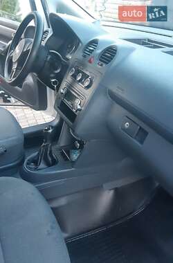 Грузовой фургон Volkswagen Caddy 2015 в 