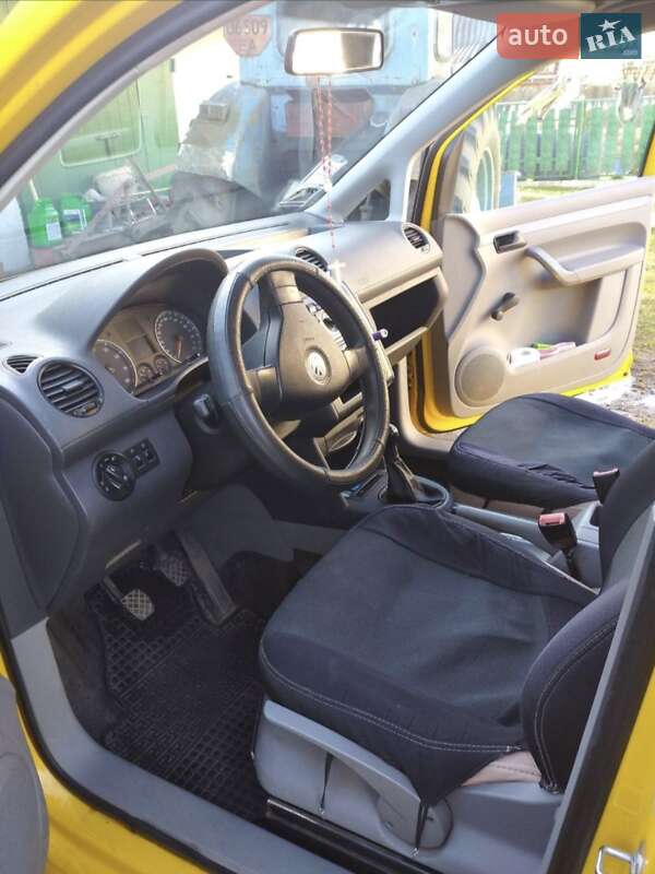 Минивэн Volkswagen Caddy 2006 в Стрые
