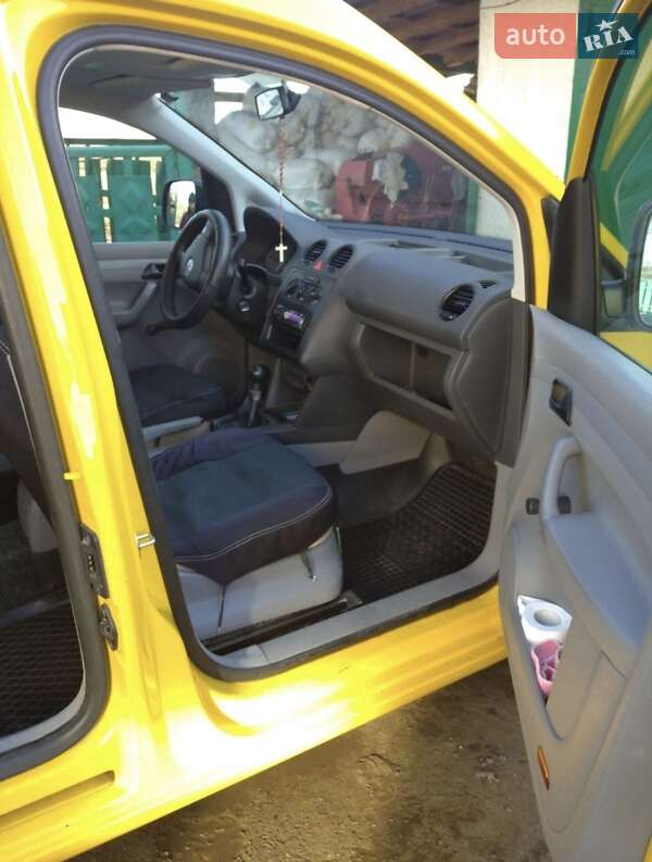 Минивэн Volkswagen Caddy 2006 в Стрые
