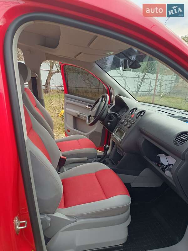 Минивэн Volkswagen Caddy 2008 в Кропивницком