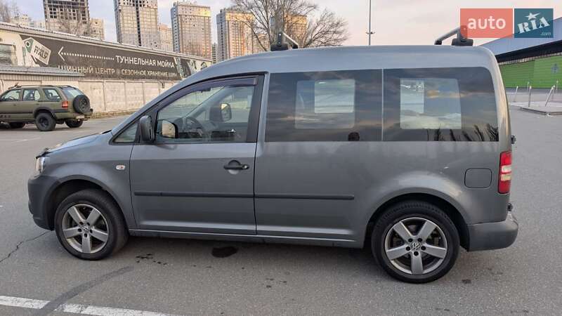 Volkswagen Caddy 2011