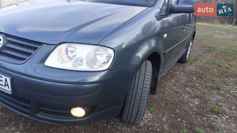 Минивэн Volkswagen Caddy 2008 в Житомире