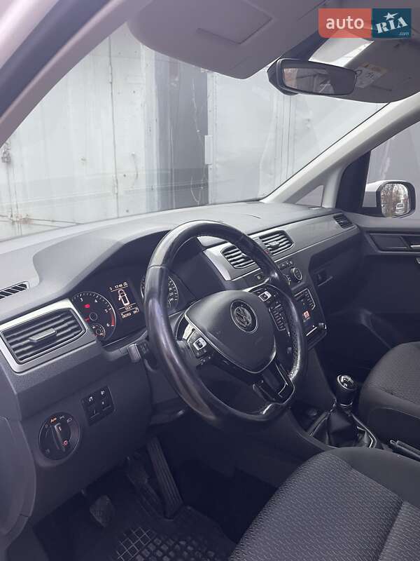 Мінівен Volkswagen Caddy 2016 в Одесі