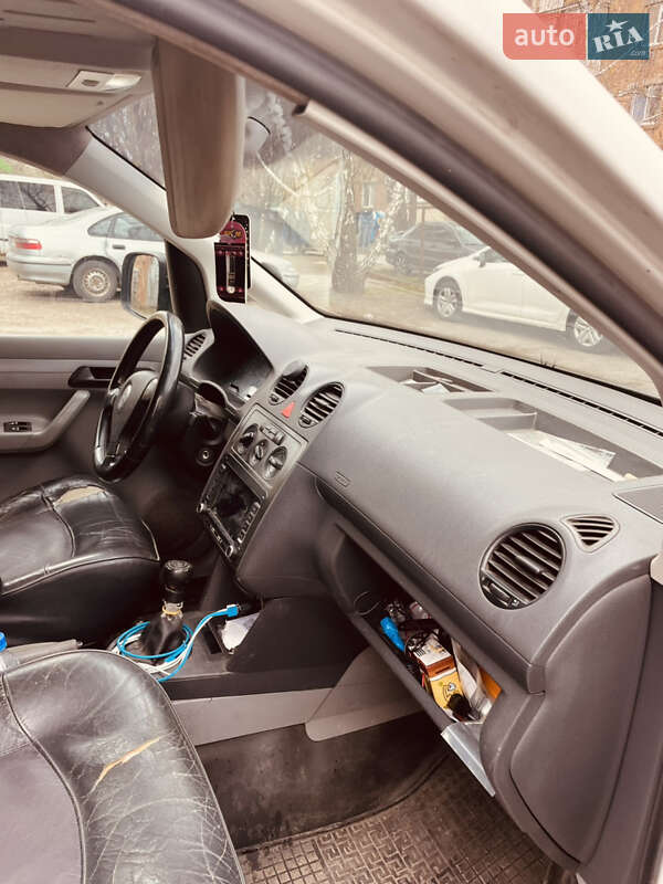 Минивэн Volkswagen Caddy 2006 в Шпитьках