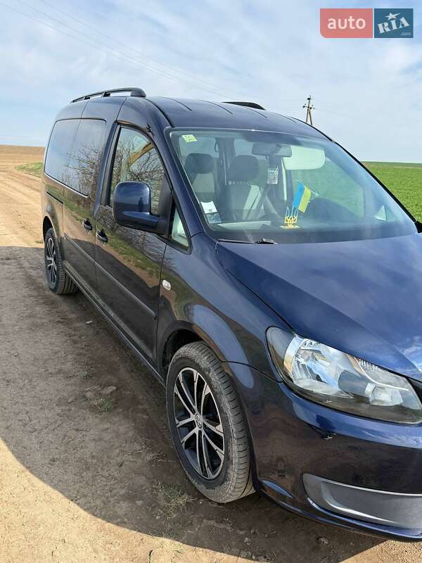 Мінівен Volkswagen Caddy 2011 в Томашполі