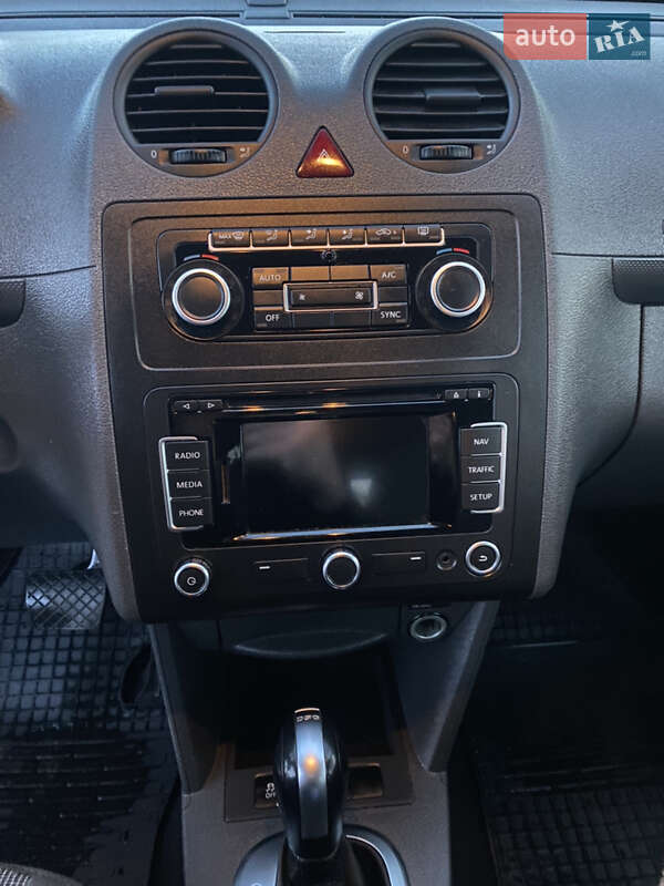 Минивэн Volkswagen Caddy 2015 в Апостолово