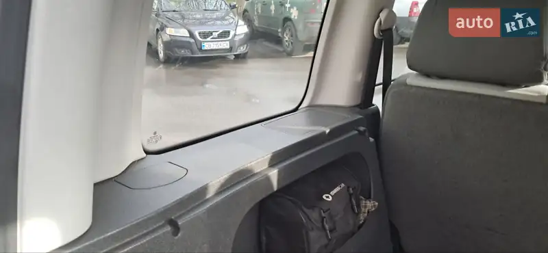 Мінівен Volkswagen Caddy 2012 в 